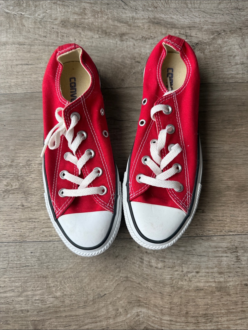 Converse Sneakers - Classic Low Top
